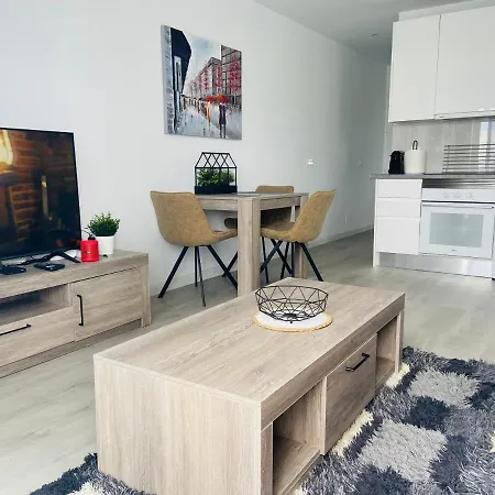Апартаменти Luxury Apartment Atlantic View 1A